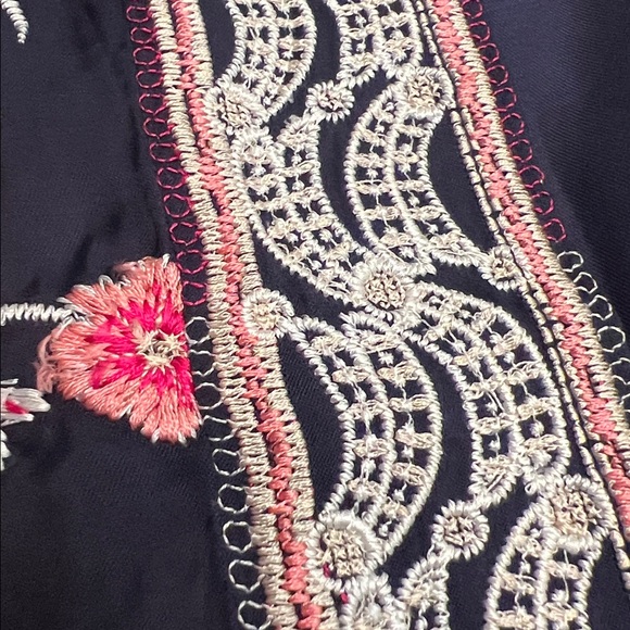 ALL ABOUT HER FLORAL KIMONO SIZE LARGE BLUE PINK CREAM - Picture 14 of 16